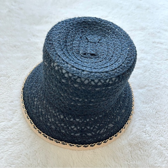 Nordstrom Rack Accessories - NEW!!! Women panana hat with chain